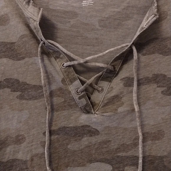 American Eagle camo crop tee - Picture 7 of 7